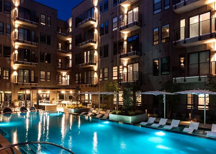 Downtown Worth Luxe Retreat, Pool, Gym And Free Parking Apartment Fort Worth