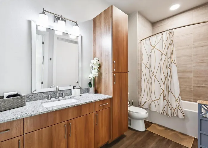 Apartment Downtown Worth Luxe Retreat, Pool, Gym And Free Parking *